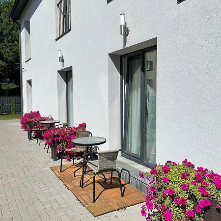 Palangoje Izabeles Apartamentai Lägenhet