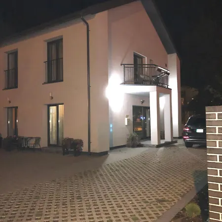 Lägenhet Palangoje Izabeles Apartamentai *